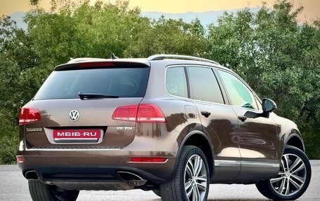 Volkswagen Touareg III, 2011 год, 2 900 000 рублей, 3 фотография