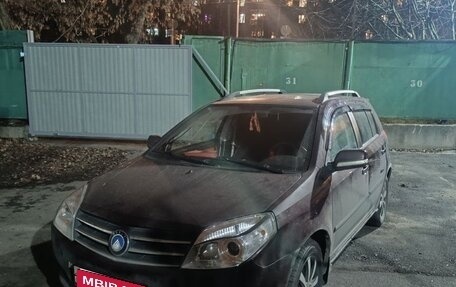 Geely MK Cross I, 2012 год, 160 000 рублей, 1 фотография