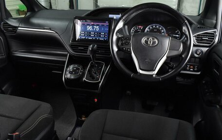 Toyota Esquire I, 2016 год, 2 129 000 рублей, 6 фотография