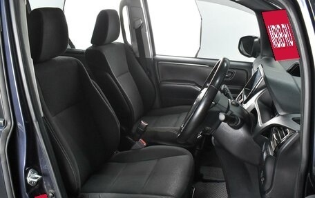 Toyota Esquire I, 2016 год, 2 129 000 рублей, 11 фотография