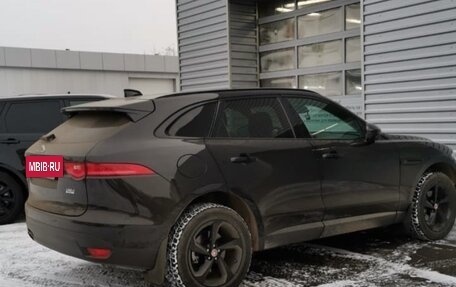 Jaguar F-Pace, 2016 год, 2 450 000 рублей, 10 фотография