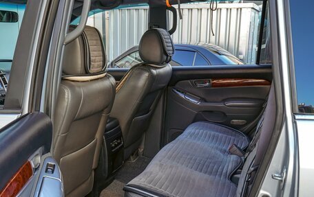 Toyota Land Cruiser Prado 120 рестайлинг, 2005 год, 2 350 000 рублей, 12 фотография