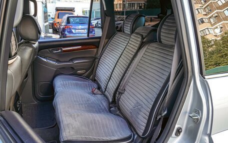 Toyota Land Cruiser Prado 120 рестайлинг, 2005 год, 2 350 000 рублей, 10 фотография