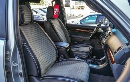 Toyota Land Cruiser Prado 120 рестайлинг, 2005 год, 2 350 000 рублей, 9 фотография