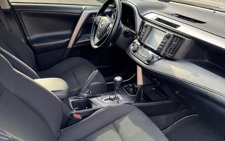 Toyota RAV4, 2017 год, 1 690 000 рублей, 7 фотография