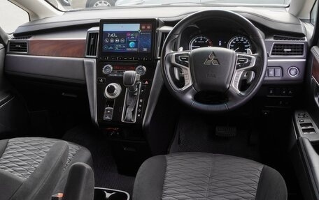 Mitsubishi Delica D:5 I, 2019 год, 3 199 000 рублей, 6 фотография