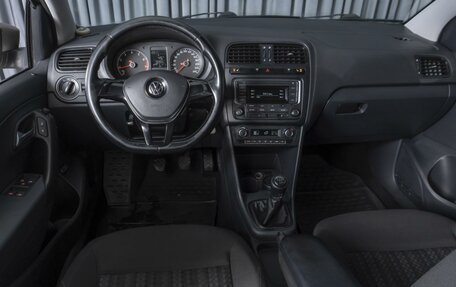 Volkswagen Polo VI (EU Market), 2017 год, 987 000 рублей, 5 фотография