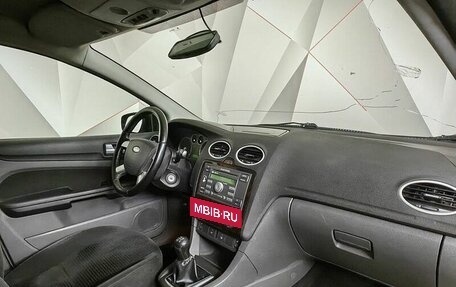Ford Focus II рестайлинг, 2005 год, 335 000 рублей, 9 фотография