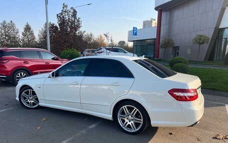 Mercedes-Benz E-Класс, 2011 год, 1 600 000 рублей, 4 фотография