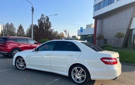 Mercedes-Benz E-Класс, 2011 год, 1 600 000 рублей, 8 фотография