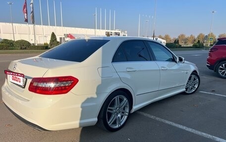 Mercedes-Benz E-Класс, 2011 год, 1 600 000 рублей, 12 фотография