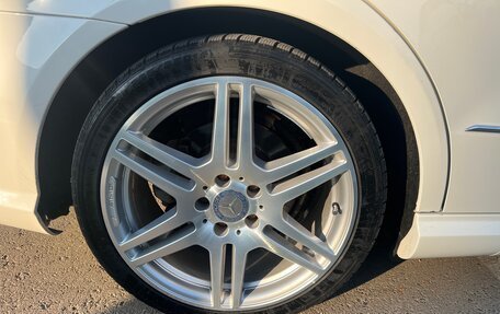 Mercedes-Benz E-Класс, 2011 год, 1 600 000 рублей, 26 фотография