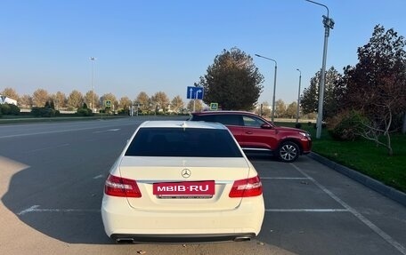 Mercedes-Benz E-Класс, 2011 год, 1 600 000 рублей, 14 фотография