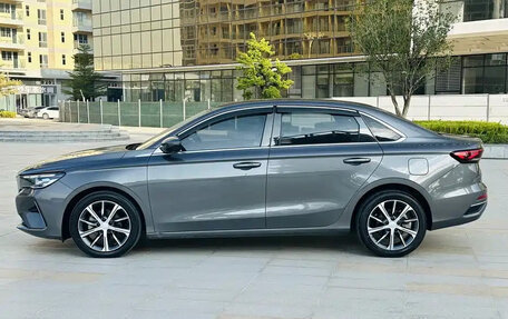 Geely Emgrand, 2022 год, 990 000 рублей, 4 фотография