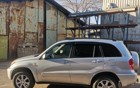 Toyota RAV4, 2002 год, 700 000 рублей, 3 фотография