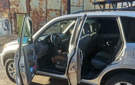 Toyota RAV4, 2002 год, 700 000 рублей, 7 фотография