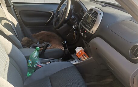 Toyota RAV4, 2002 год, 700 000 рублей, 12 фотография