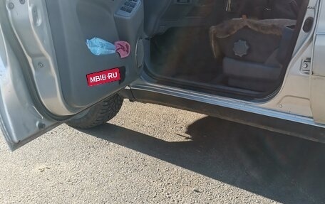 Toyota RAV4, 2002 год, 700 000 рублей, 9 фотография