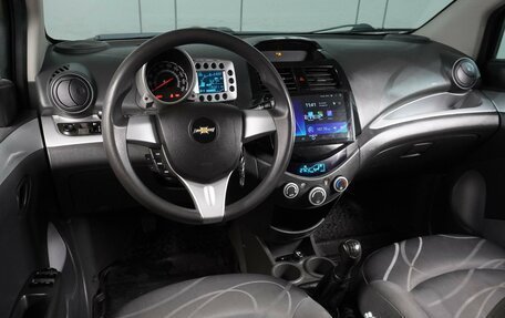 Chevrolet Spark III, 2011 год, 579 000 рублей, 6 фотография