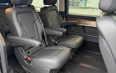 Mercedes-Benz V-Класс, 2025 год, 9 800 000 рублей, 6 фотография