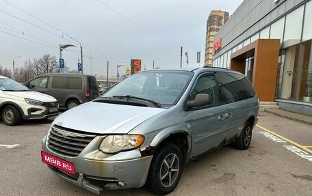 Chrysler Town & Country IV, 2004 год, 259 000 рублей, 1 фотография