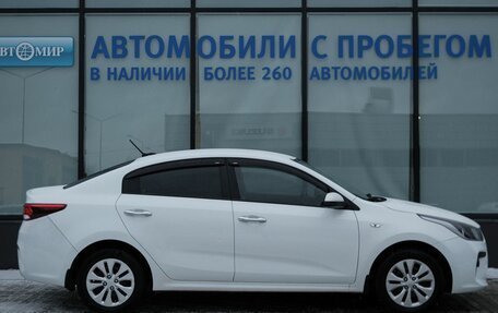 KIA Rio IV, 2018 год, 899 000 рублей, 5 фотография