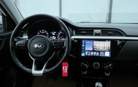 KIA Rio IV, 2018 год, 899 000 рублей, 9 фотография