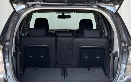 Toyota Wish II, 2016 год, 1 446 000 рублей, 29 фотография