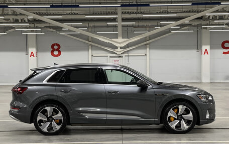 Audi e-tron I, 2019 год, 4 399 000 рублей, 4 фотография