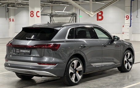Audi e-tron I, 2019 год, 4 399 000 рублей, 5 фотография