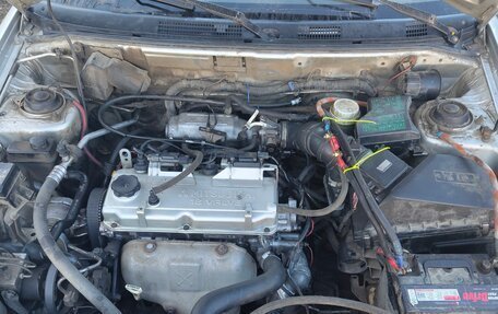 Mitsubishi Carisma I, 2002 год, 280 000 рублей, 13 фотография