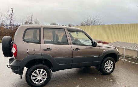 Chevrolet Niva I рестайлинг, 2013 год, 480 000 рублей, 3 фотография