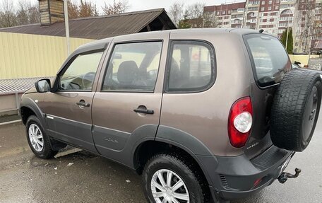 Chevrolet Niva I рестайлинг, 2013 год, 480 000 рублей, 2 фотография