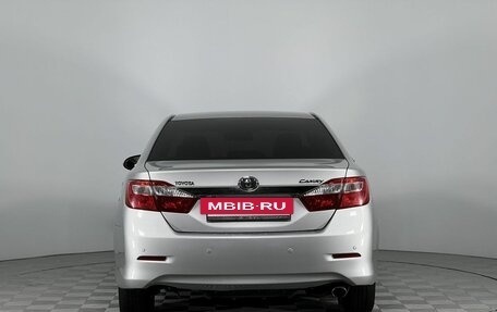 Toyota Camry, 2012 год, 1 800 000 рублей, 6 фотография