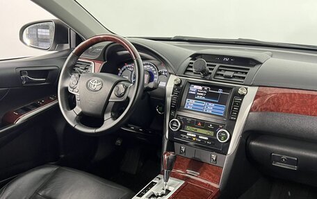 Toyota Camry, 2012 год, 1 800 000 рублей, 14 фотография