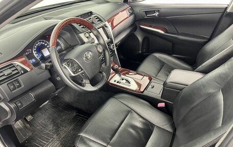 Toyota Camry, 2012 год, 1 800 000 рублей, 10 фотография