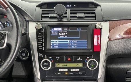 Toyota Camry, 2012 год, 1 800 000 рублей, 16 фотография