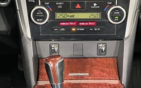 Toyota Camry, 2012 год, 1 800 000 рублей, 19 фотография