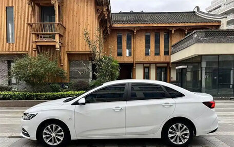 Chevrolet Monza, 2021 год, 990 000 рублей, 4 фотография