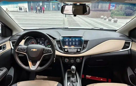 Chevrolet Monza, 2021 год, 990 000 рублей, 10 фотография