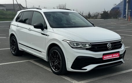 Volkswagen Tiguan II, 2021 год, 4 950 000 рублей, 1 фотография