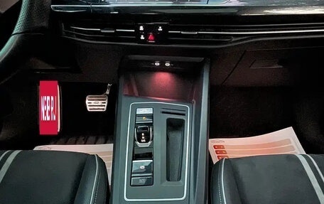 Volkswagen Golf VIII, 2020 год, 1 304 450 рублей, 21 фотография