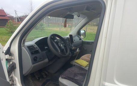 Volkswagen Transporter T5 рестайлинг, 2006 год, 800 000 рублей, 6 фотография