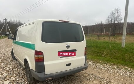 Volkswagen Transporter T5 рестайлинг, 2006 год, 800 000 рублей, 4 фотография