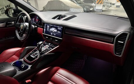 Porsche Cayenne III, 2020 год, 6 950 000 рублей, 26 фотография