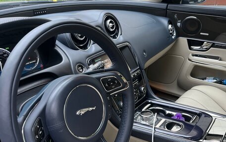 Jaguar XJ IV (X351), 2010 год, 2 500 000 рублей, 5 фотография