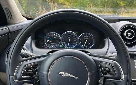 Jaguar XJ IV (X351), 2010 год, 2 500 000 рублей, 8 фотография