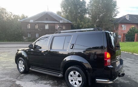 Nissan Pathfinder, 2007 год, 1 050 000 рублей, 2 фотография