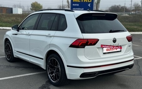 Volkswagen Tiguan II, 2021 год, 4 950 000 рублей, 5 фотография