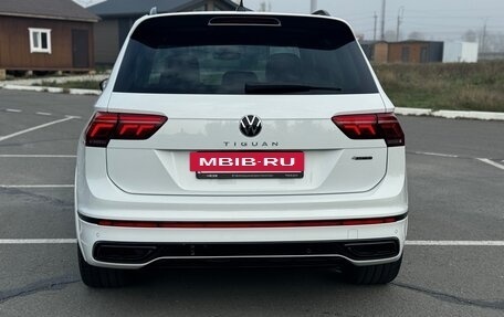 Volkswagen Tiguan II, 2021 год, 4 950 000 рублей, 4 фотография